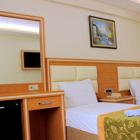 איסטמבול Hotel Buyuk Paris מראה חיצוני תמונה