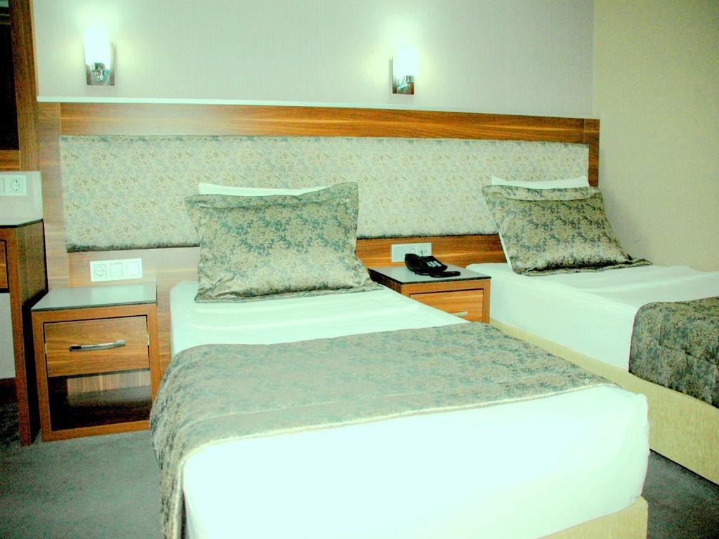 איסטמבול Hotel Buyuk Paris מראה חיצוני תמונה