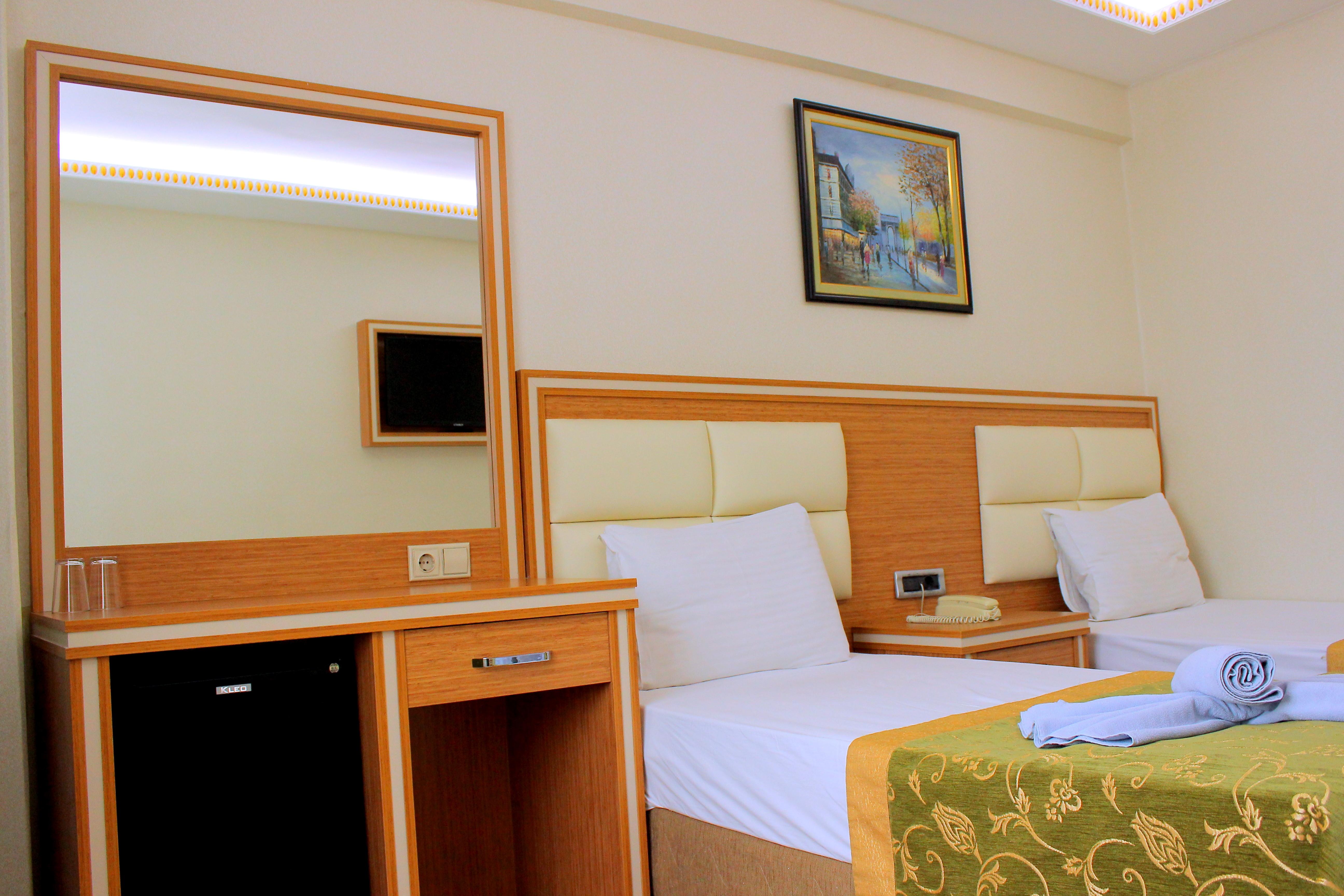 איסטמבול Hotel Buyuk Paris מראה חיצוני תמונה