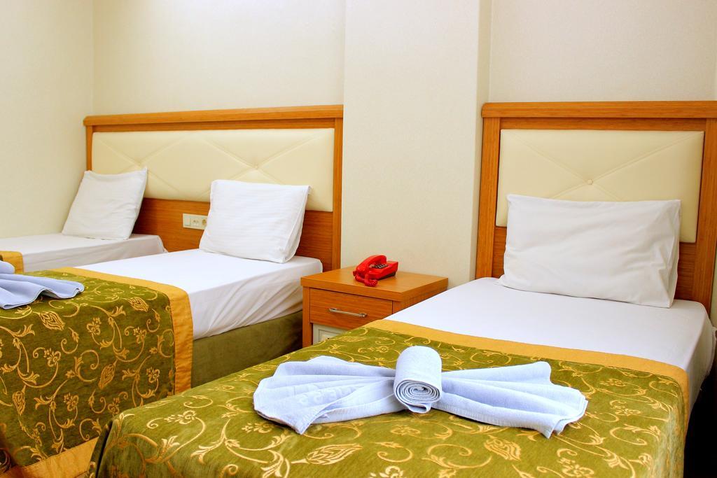 איסטמבול Hotel Buyuk Paris מראה חיצוני תמונה
