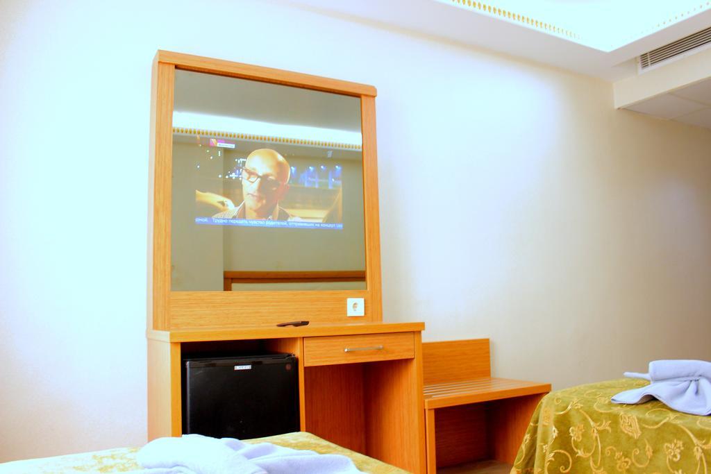 איסטמבול Hotel Buyuk Paris מראה חיצוני תמונה