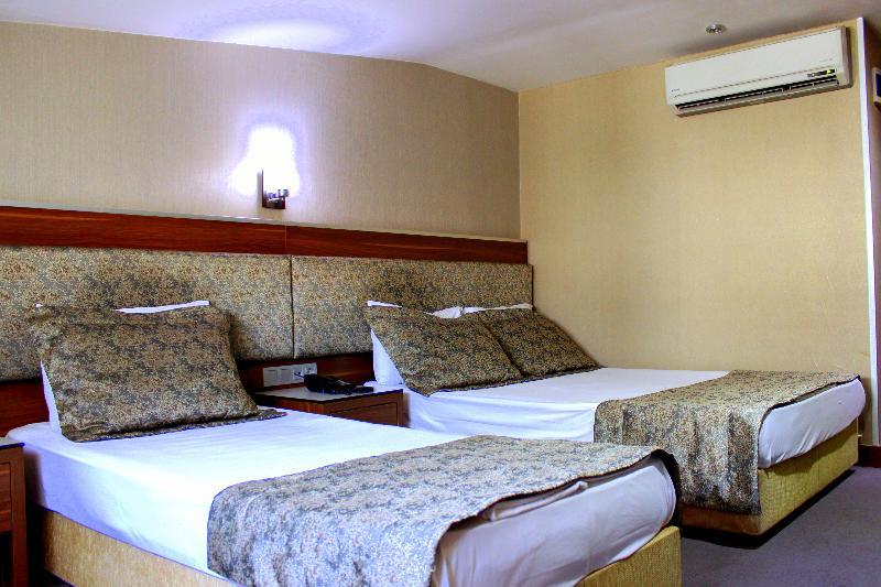 איסטמבול Hotel Buyuk Paris מראה חיצוני תמונה