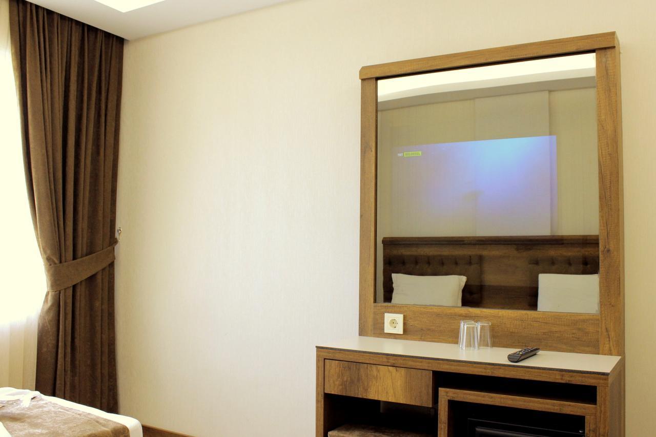 איסטמבול Hotel Buyuk Paris מראה חיצוני תמונה