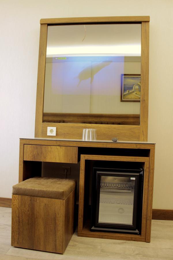 איסטמבול Hotel Buyuk Paris מראה חיצוני תמונה